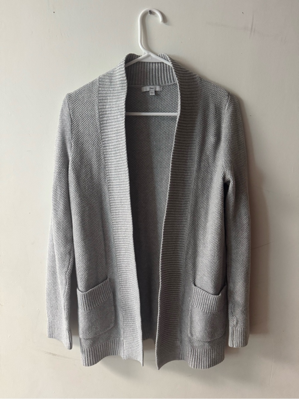 GAP Light Gray Ribbed Knit Sweater
